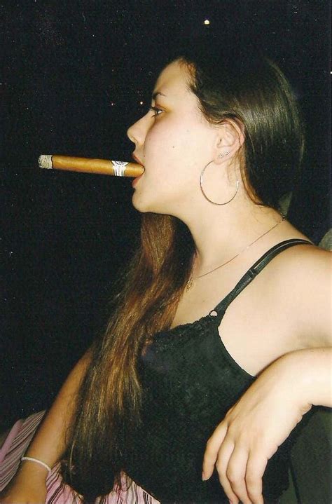 Pin By Jeremy Futch On Women And Cigars Cigar Girl Women Smoking Women