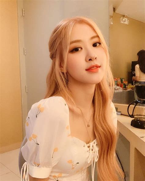 Blackpink (블랙핑크) rosé (로제) instagram live | july 08, 2020. BLACKPINK Rosé Instagram and Insta Story Update, June 7, 2019