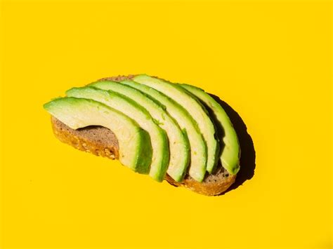Free Photo Healthy Sliced Avocado On A Bread Slice