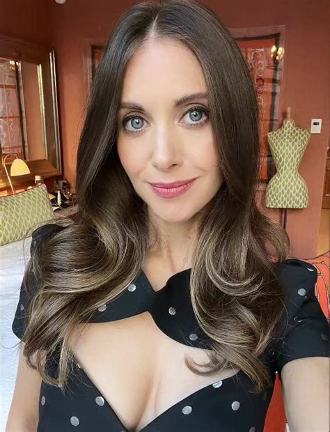 Mommy Alison Brie Makes Me Wanna Bust So Bad Her Handjobs Are The Best Scrolller