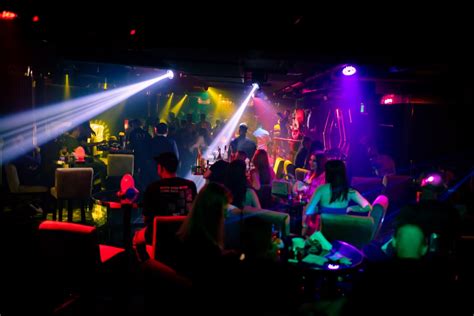 The Best Night Club In Dubai Eve Lounge