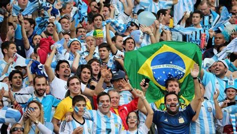Hinchas Argentinos Se Quedaron Con Las Ganas De Alentar A La Selección