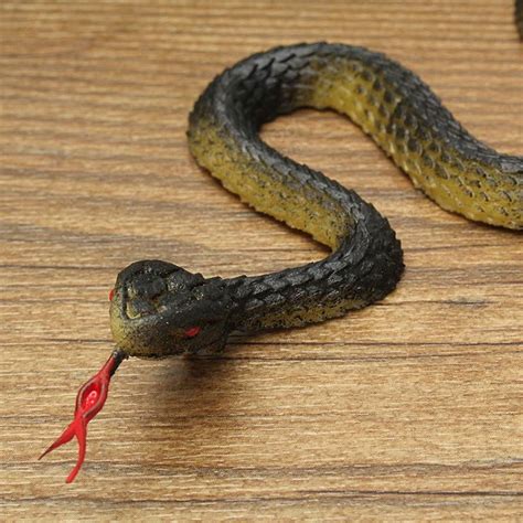 Fake Snake Realistic Rubber Toy Safari Garden Props Gag