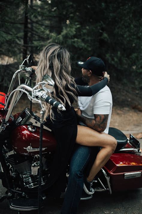 Edgy Couples Motorcycle Photos By Toni G Photo Motorcycle Photo Shoot
