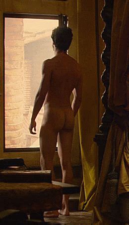 Famousmales Daniel Sharman Naked In Medici Masters Of Florance