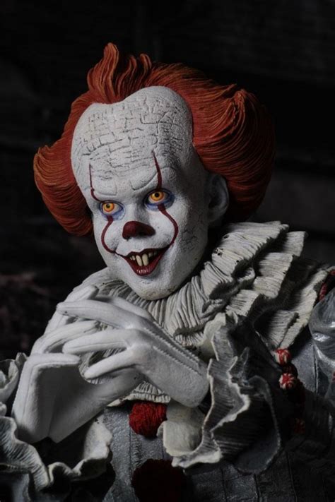 With jessica chastain, james mcavoy, bill hader, isaiah mustafa. Pennywise aus Stephen Kings "Es" Verfilmung 2017 von Neca