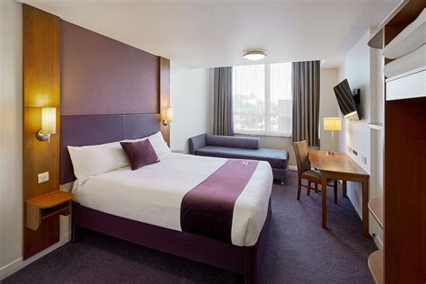 PREMIER INN SOUTHAMPTON (EASTLEIGH) HOTEL - Updated 2021 Prices ...