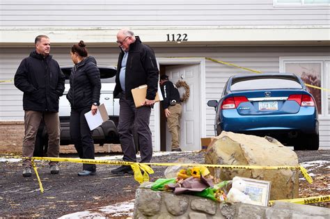 Idaho Murder Victims Hands Bagged To Protect Possible Dna Evidence