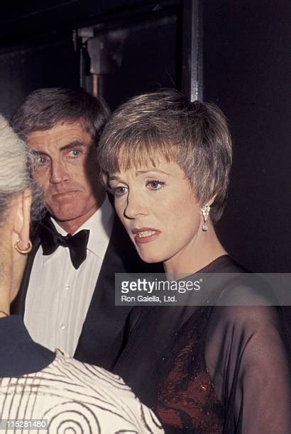 Julie Andrews 1978 Photos And Premium High Res Pictures Getty Images