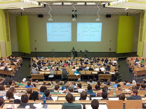 Con i prestiti dipendenti pubblici il contraente ottiene un finanziamento molto vantaggioso dove i costi si. Prestiti per merito: i prestiti per studenti di Intesa San ...