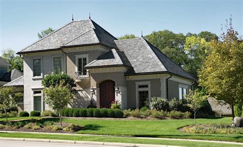 5 Hip Roof Types And Styles Plus 20 Photo Examples Of Houses With A