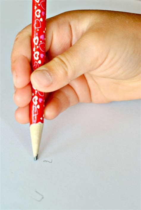 How To Hold Pencil Correctly How To Hold And Control Your Pencil