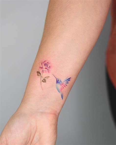 Hummingbird Tattoo Wrist Nodalukaa