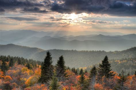 The Blue Ridge Parkway Is One Of Americas Most Scenic Drives