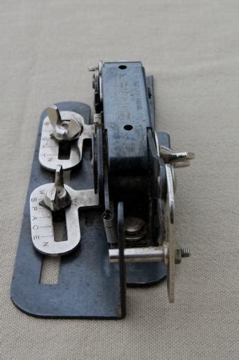 Vintage Singer Sewing Machine Buttonhole Attachment W Manual Singer