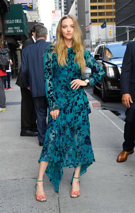 Amanda Seyfried Makes A Stylish Appearance On ‘the Late Show With