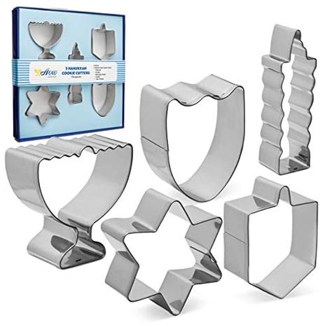 21 Best Cookie Cutters For A Fun And Festive Holiday 2021