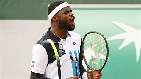 Here is a recent photo of francis tiafoe's racket: Australian Open 2021: Frances Tiafoe - I want to become a legendary player - Eurosport