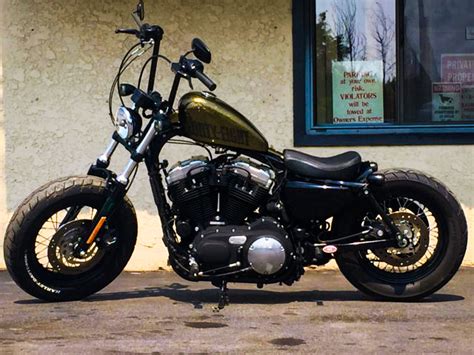 Harley Davidson 48 Custom Bobber