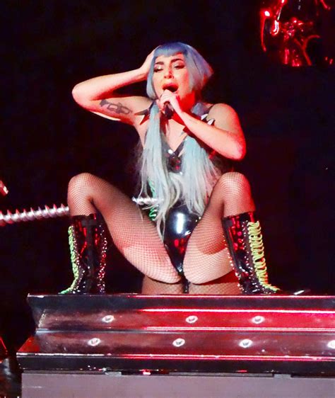 Lady Gaga Sexy At The Park Theater Photos The Fappening