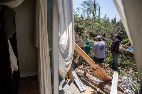 Ravaged By Easter Sunday Tornadoes South Mississippi Towns Start