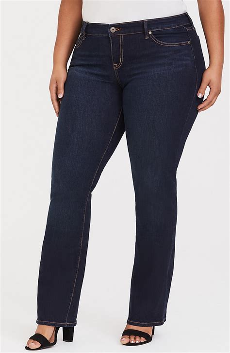 Best Plus Size Jeans — Which Styles To Buy And Where To Get Them