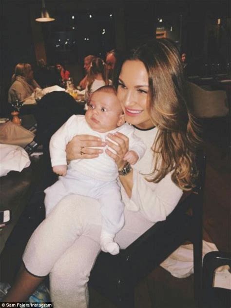 Towie S Sam Faiers Instagram Photos Show Lean Body In Workout Gear
