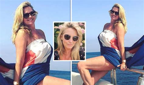 Penny Lancaster Instagram Rod Stewarts Wife Flashes The Flesh Wrapped