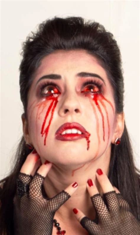 15 Creepy Halloween Blood Makeup Ideas For You Instaloverz