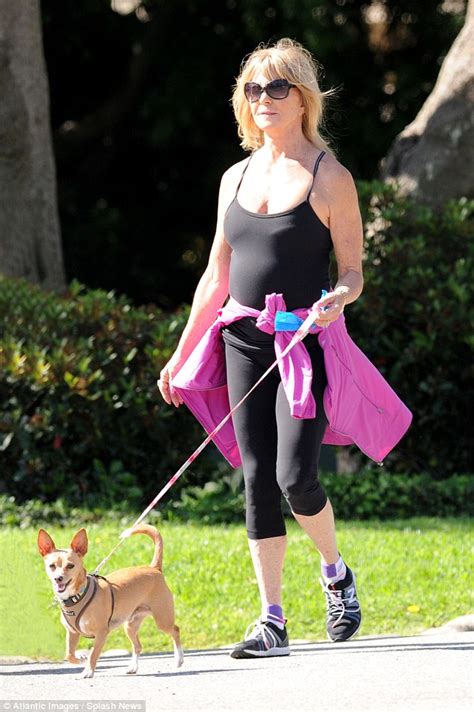 Goldie Hawn Flaunts Her Youthful Figure In Skintight Workout Gear In