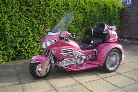 Pink Motorcycle Can Am Spyder Goldwing Trike Cars Motorcycles Motorbikes Open Wheel Racing
