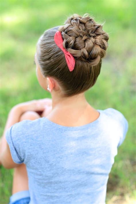 Pin On Coiffure Mariage Enfant