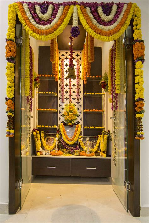 Although you can hire a professional most offers of us opt for a white wall while we are creating a pooja room. Pooja … | Pinteres…