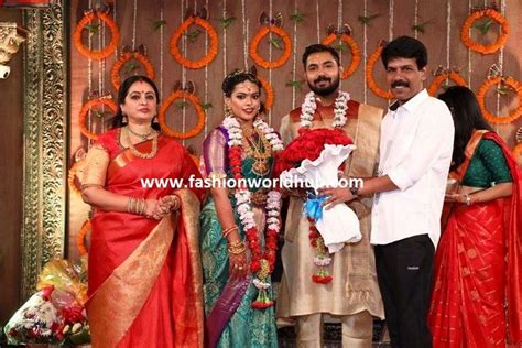 Actress Seetha Daughter Keerthana Wedding Photos Fashionworldhub