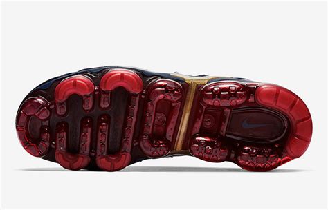 Buy and sell nike air max plus shoes at the best price on stockx, the live marketplace for 100% real introduced in 1998, the nike air max plus captured the attention of lifestyle and performance wearers. Nike Air VaporMax Plus Navy Gold 924453-405 - Fastsole
