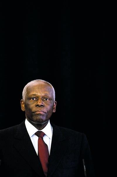 Presidente De Angola Prepara Se Para Prolongar 30 Anos De Poder Destaque PÚblico