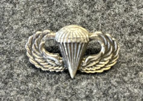 Wwii Us Army Basic Parachutist Badge Clutch Back Marked Sterling 30