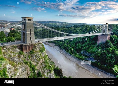 Clifton Suspension Bridge Bristol Stock Photo Alamy