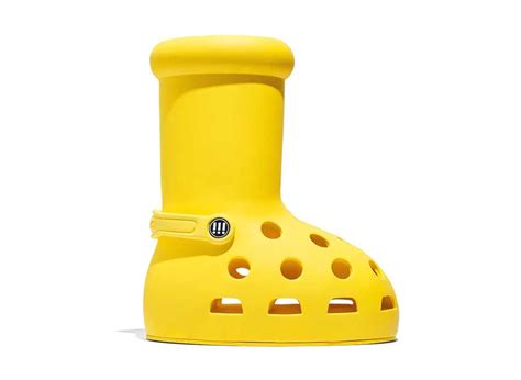 Crocs MSCHF Big Red Boot Yellow の新品 中古フリマ 通販 スニダン