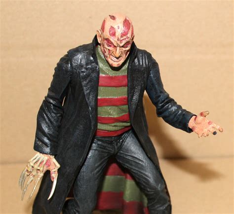 Neca Cult Classics Series 2 Wes Cravens New Nightmare Freddy Action