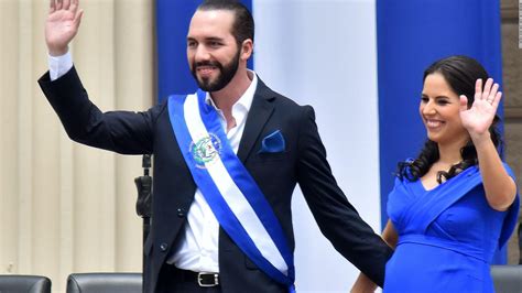 Asume El Presidente Más Joven De La Era Democrática De El Salvador