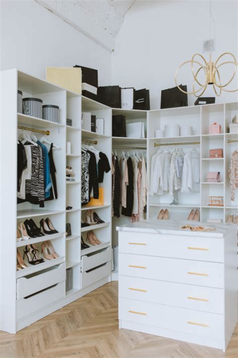 2021 Organizing Tips And Tricks For Your Closet Betterdecoratingbible