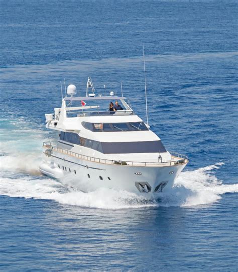 5 Days Luxury Yacht Charter Cd Yachting Mykonos