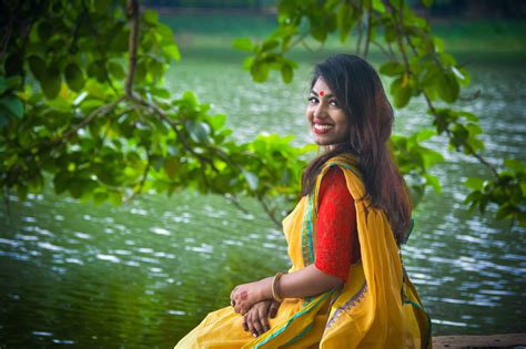 Things You Want To Know About Saree Vasudhaiva Kutumbakam