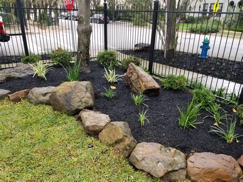 Katy Texas Rock Borders And Stone Borders Stevens Landscaping Services