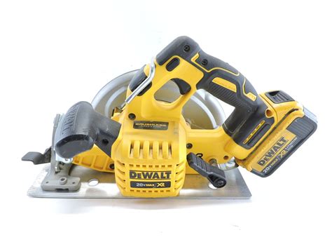 Police Auctions Canada Dewalt Dcs570 20v Max Brushless Cordless