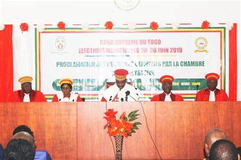 la cour suprême proclame les résultats des 1ères élections locales de l`ère démocratique au togo