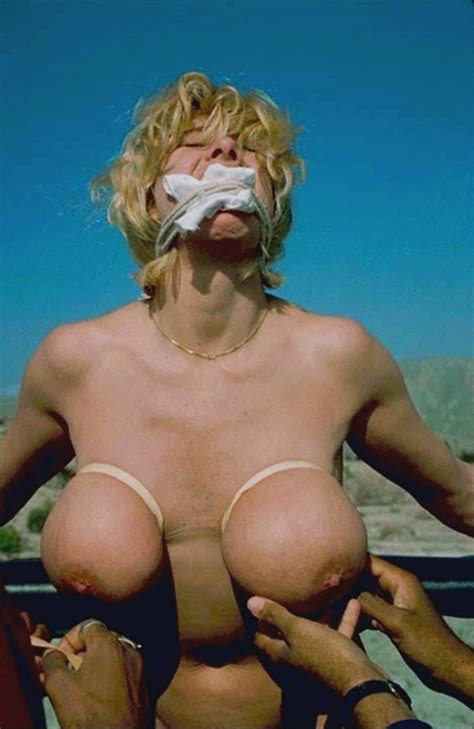 Nudes Lat Tumblr Tumbex Sexiezpicz Web Porn