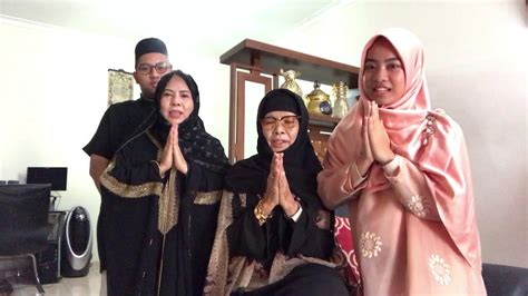 Twibbon idul fitri 2021 biasanya dipasang sebagai foto profil media sosial, seperti whatsapp, facebook, instagram, twitter. Hari Raya Idul Fitri 1440 H - YouTube