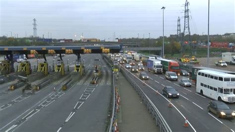 Dartford Crossing Free Flowing Toll Systems First Commuter Day Bbc News